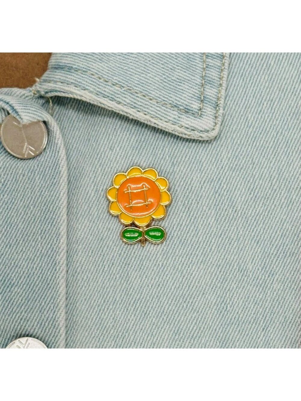 ✨Brooch Cute Cartoon sunflower shape Pin Enamel✨